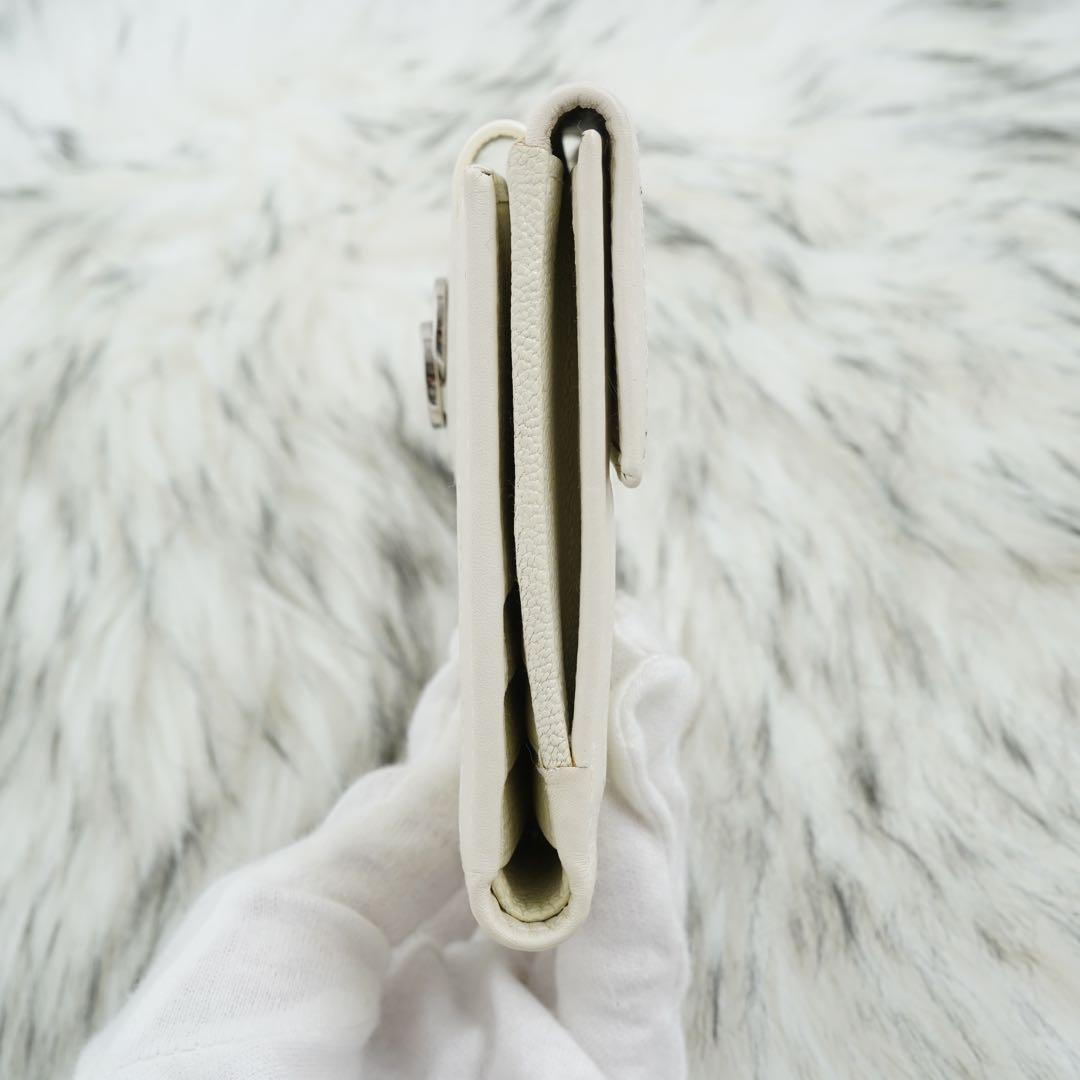 未使用級　BVLGARI ブルガリ　二つ折り財布　サークル金具　アイボリー系