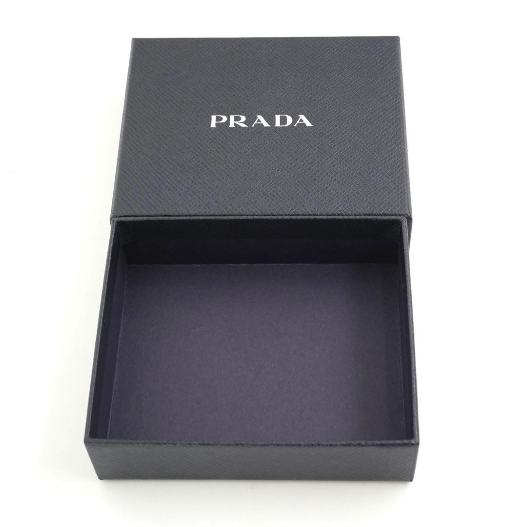 ✨未使用展示品・箱付き✨　PRADA ミニ財布　サフィアーノレザー　L字 ピンク
