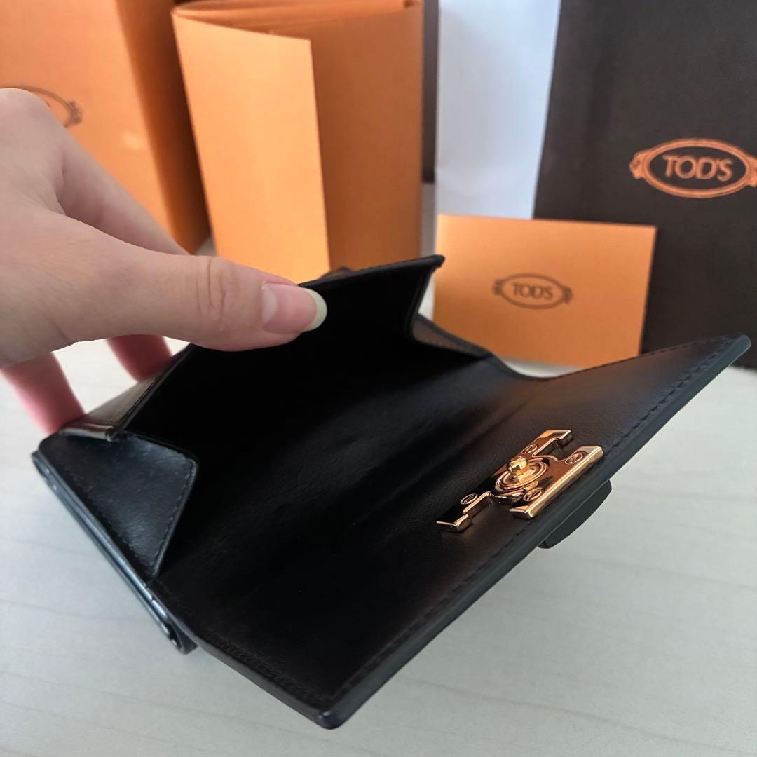 美品 希少品 TOD'S トッズ Tタイムレス 三つ折り財布 レザー ブラック