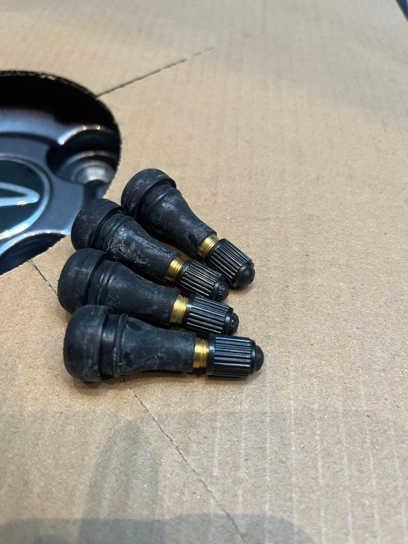 新車外し！ダイハツ　タフト　タントファンクロス　純正アルミホイール　15インチ
