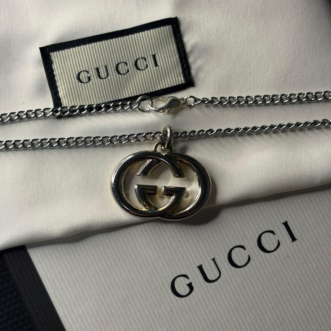 GUCCI グッチ インターロッキング チャーム&ネックレス