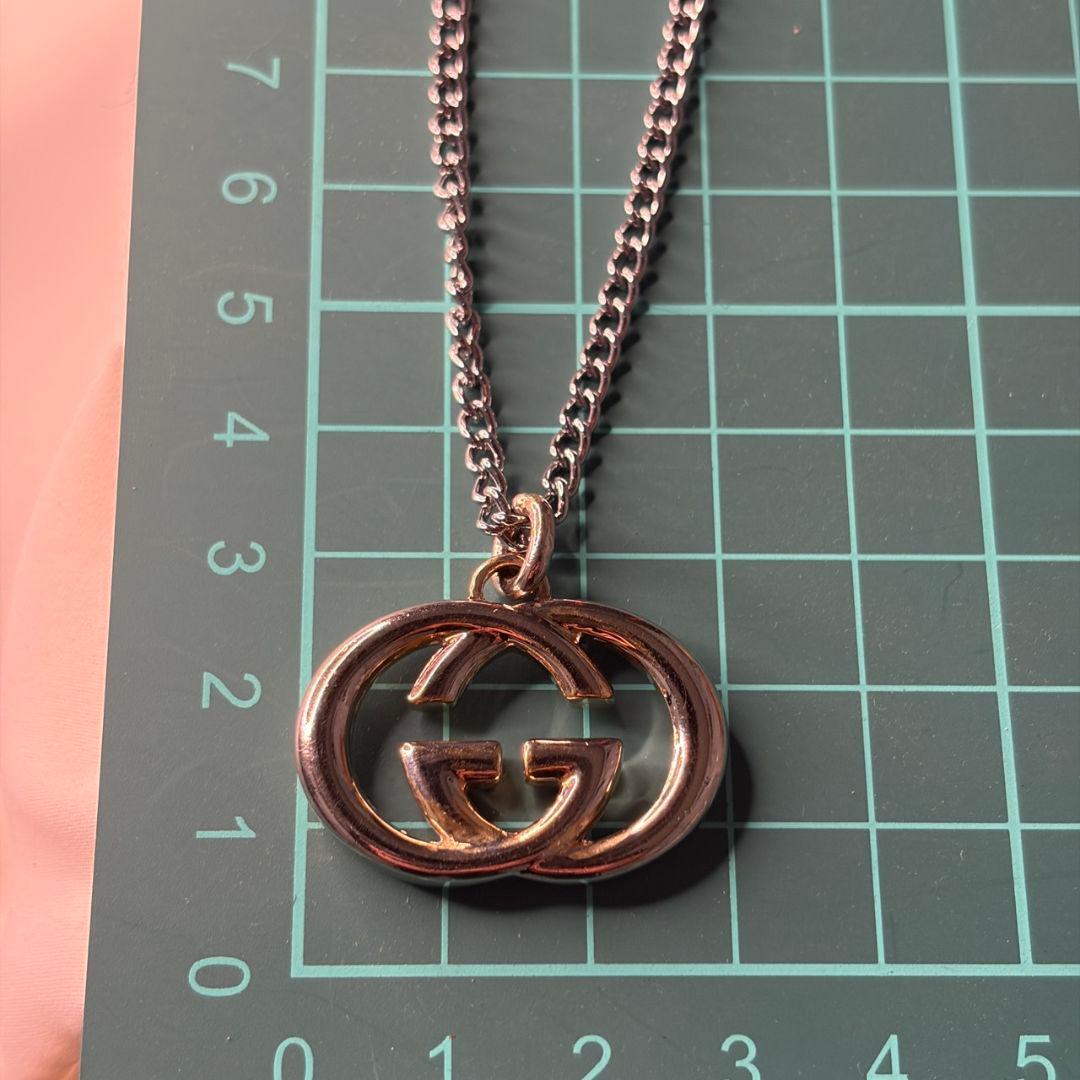 GUCCI グッチ インターロッキング チャーム&ネックレス