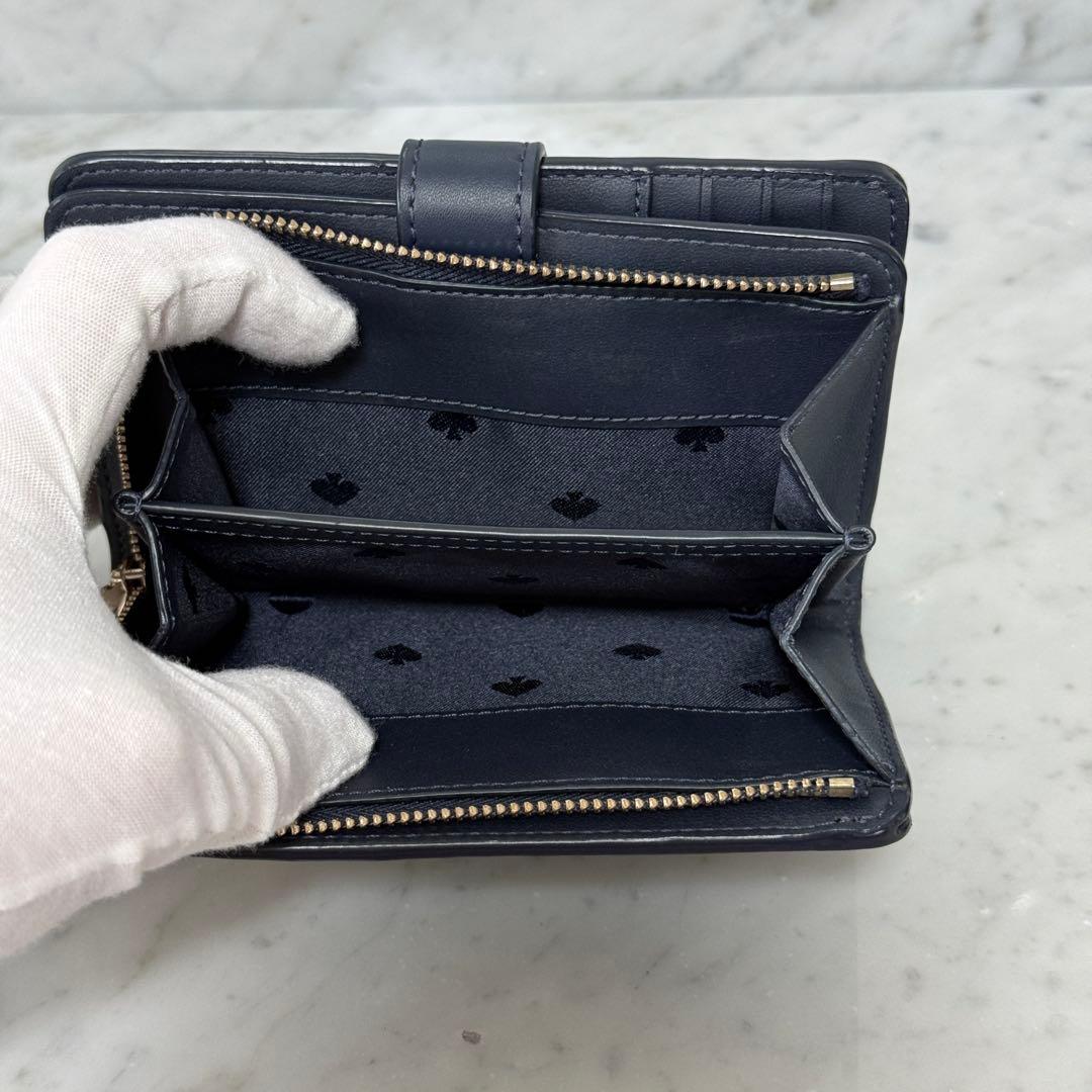 美品 kate spade ケイトスペード 二つ折り財布 本革 リンゴ 林檎