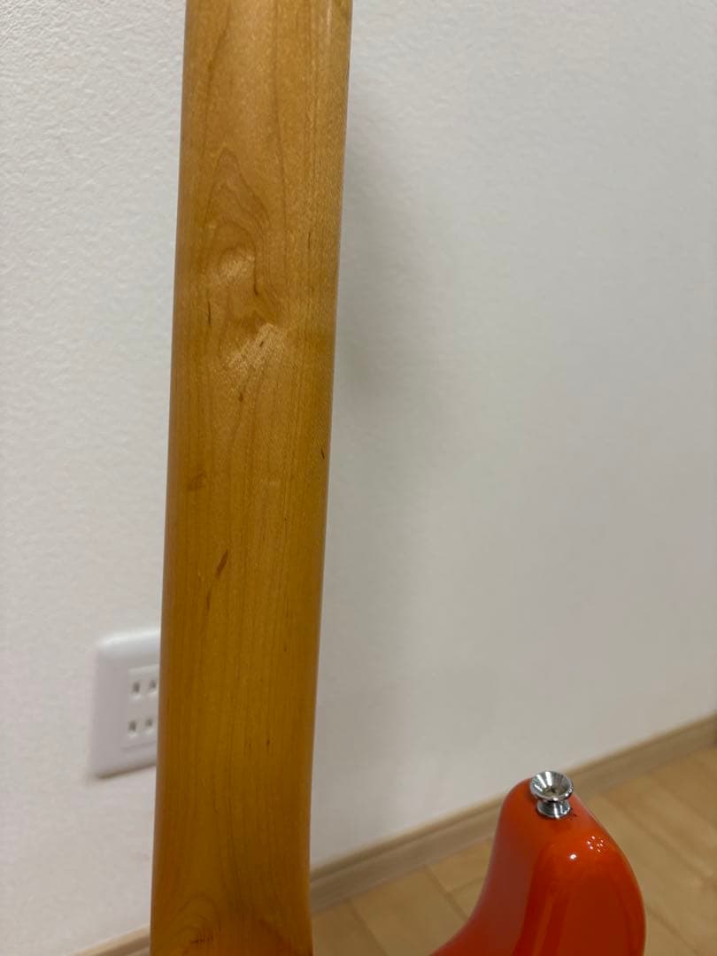 お薦め　オレンジ色のストラトキャスター