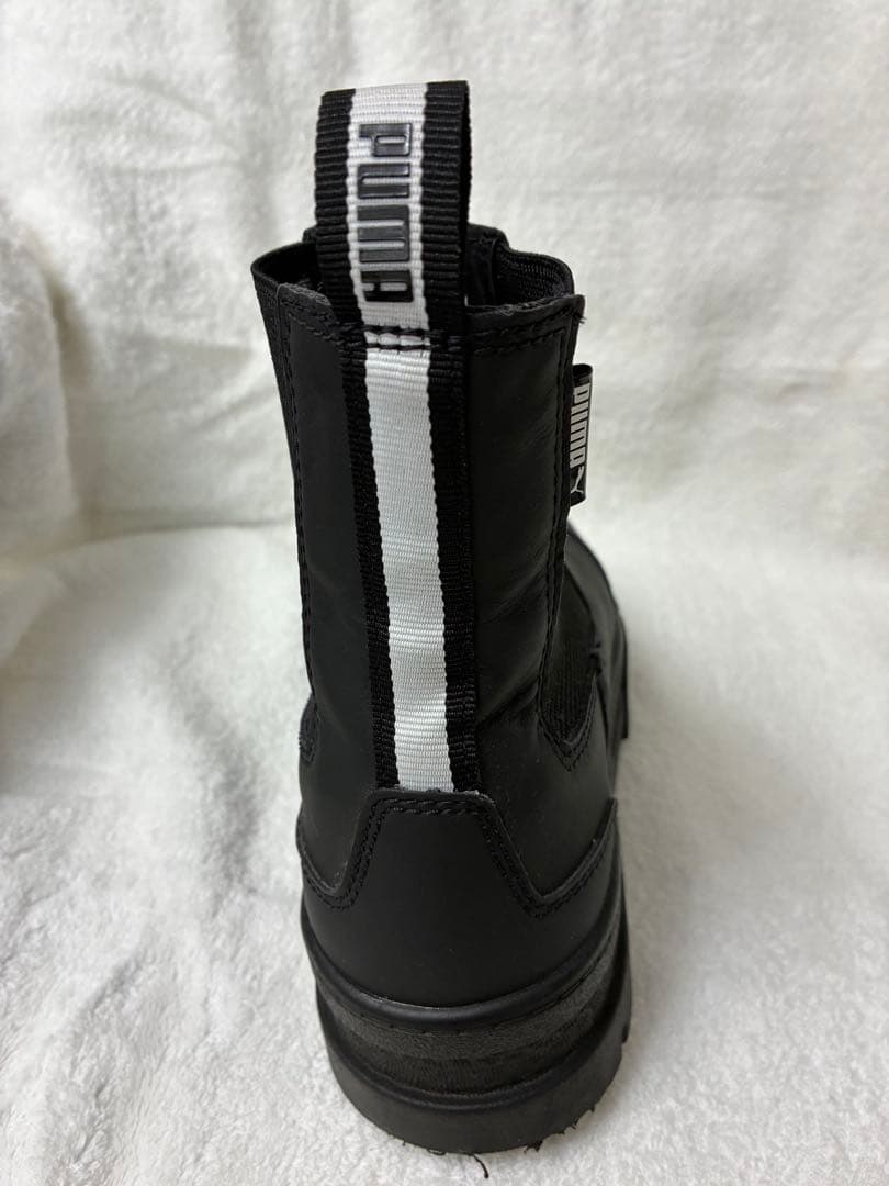 専用です☆新品　PUMA プーマ メイズチェルシーブーツ　24cm