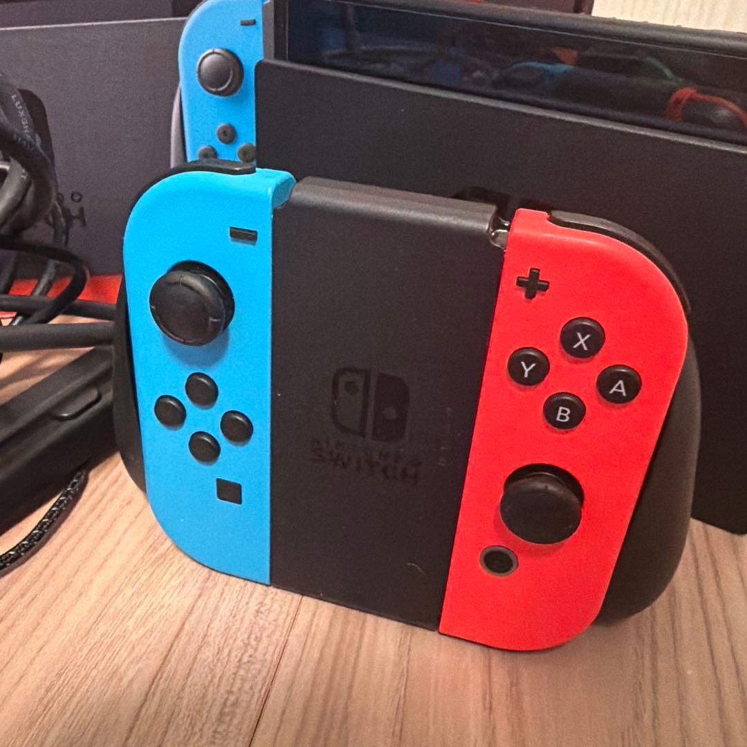 Nintendo Switch 本体 青/赤　ケーブル一式＆マイクロSDつき