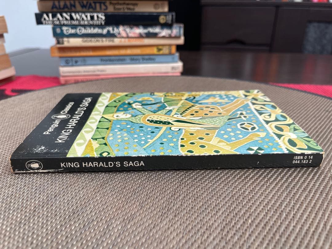 洋書 KING HARALD'S SAGA (Penguin Classics)