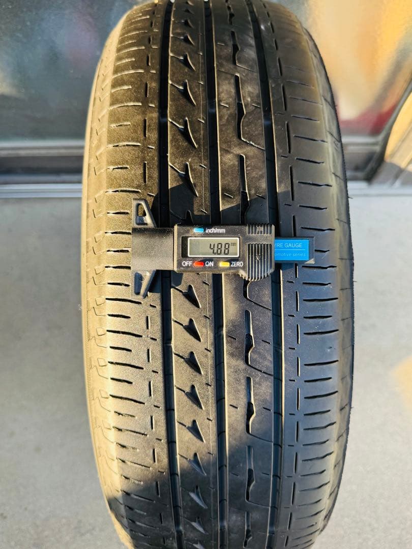 ブリヂストン レグノ gr-x2．185/65R15 88H 23年製