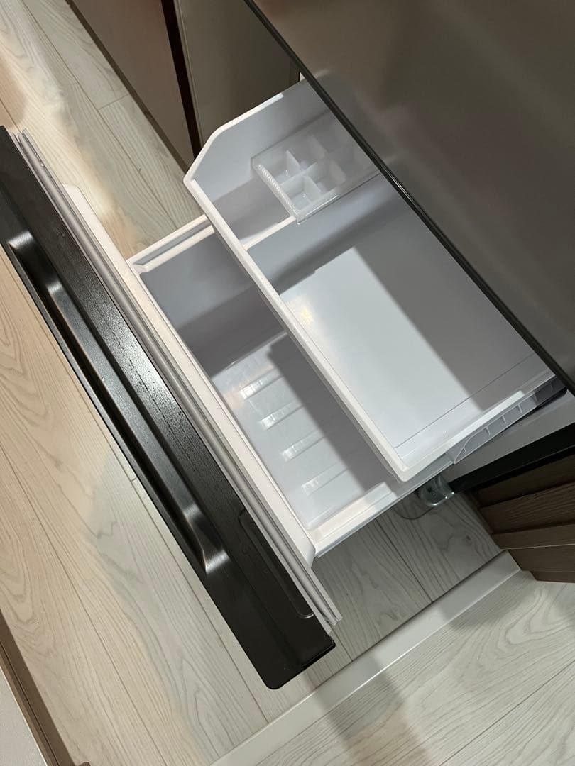 美品 高年式 AQUA 2ドア冷蔵庫 135L