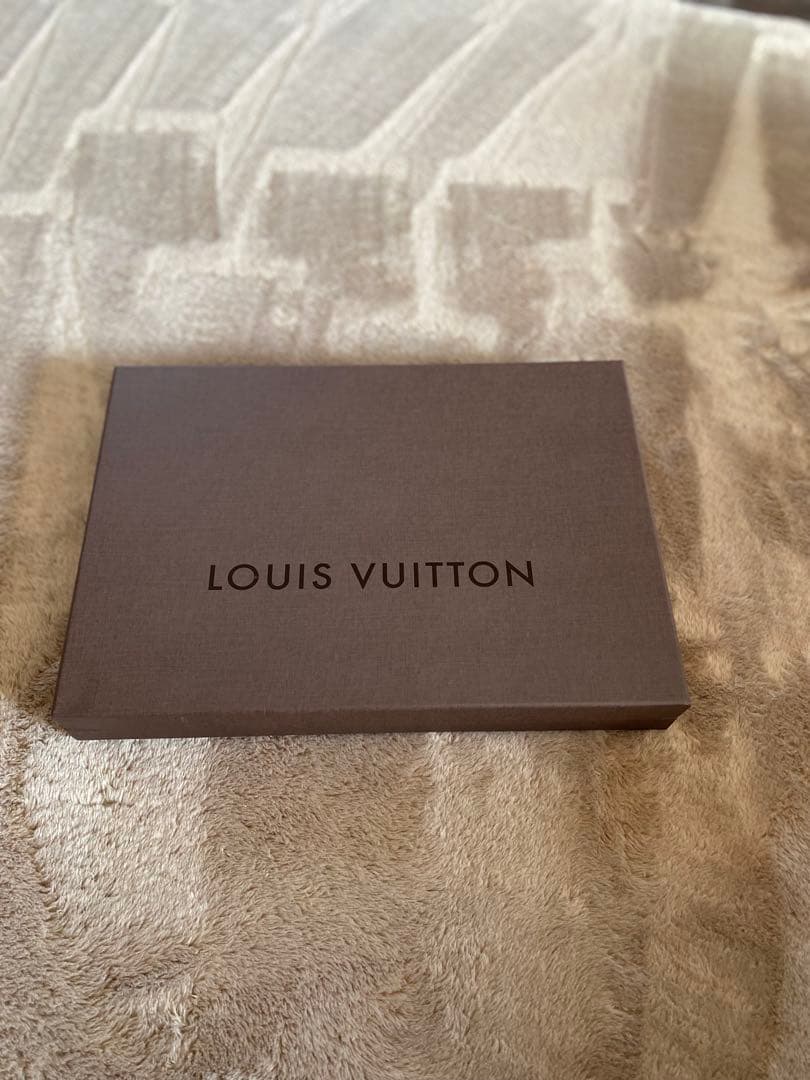 LOUIS VUITTON ピンク ストール