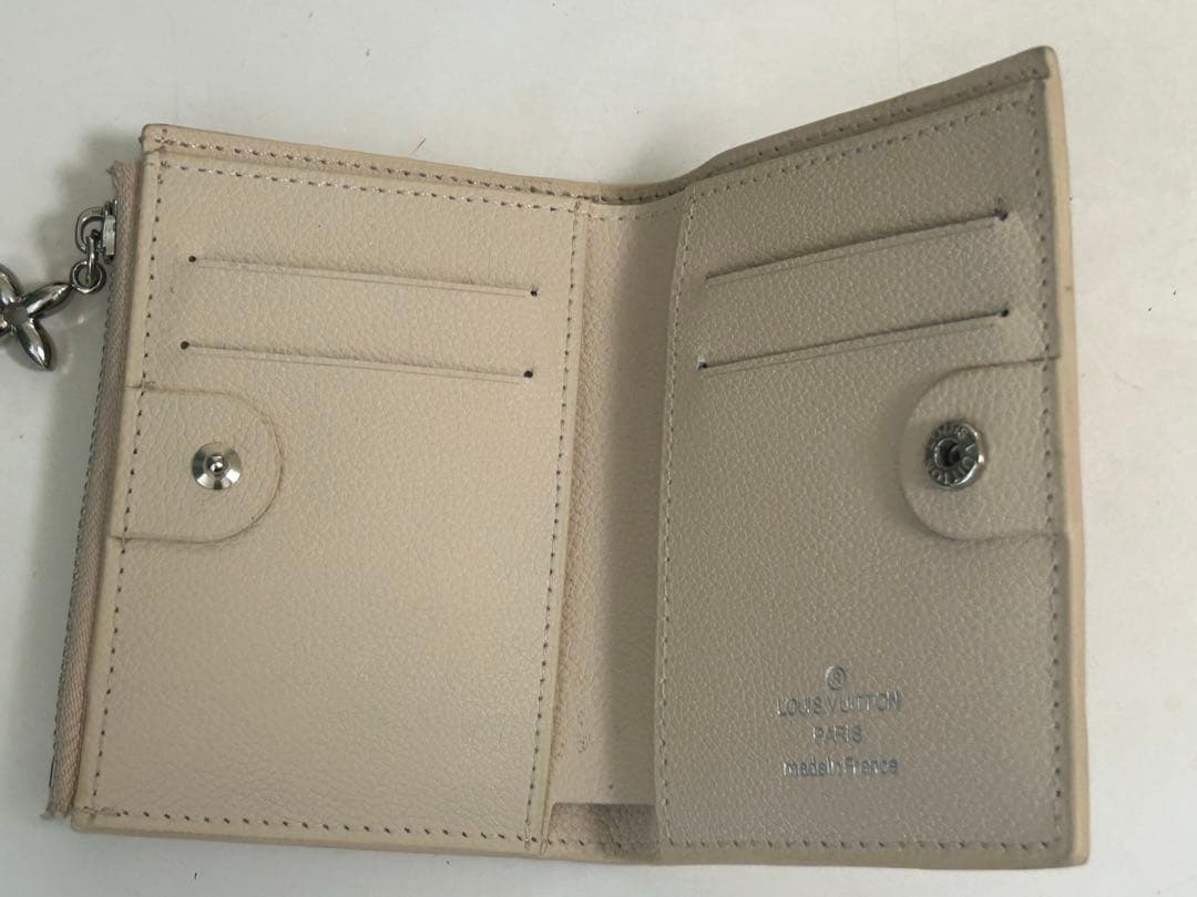 即購入可 ルイヴィトン ホワイト ベージュ 財布 Louis Vuitton