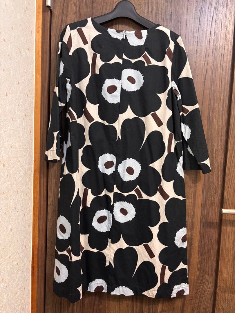 marimekko フラワープリント 七分袖ワンピース
