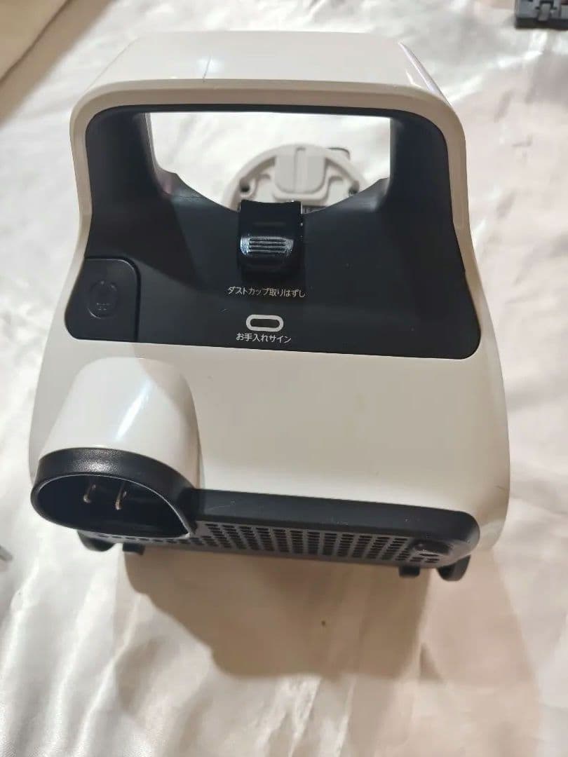 東芝　サイクロン掃除機　トルネオミニ軽量コンパクトVC‐C7A(W)2020年製