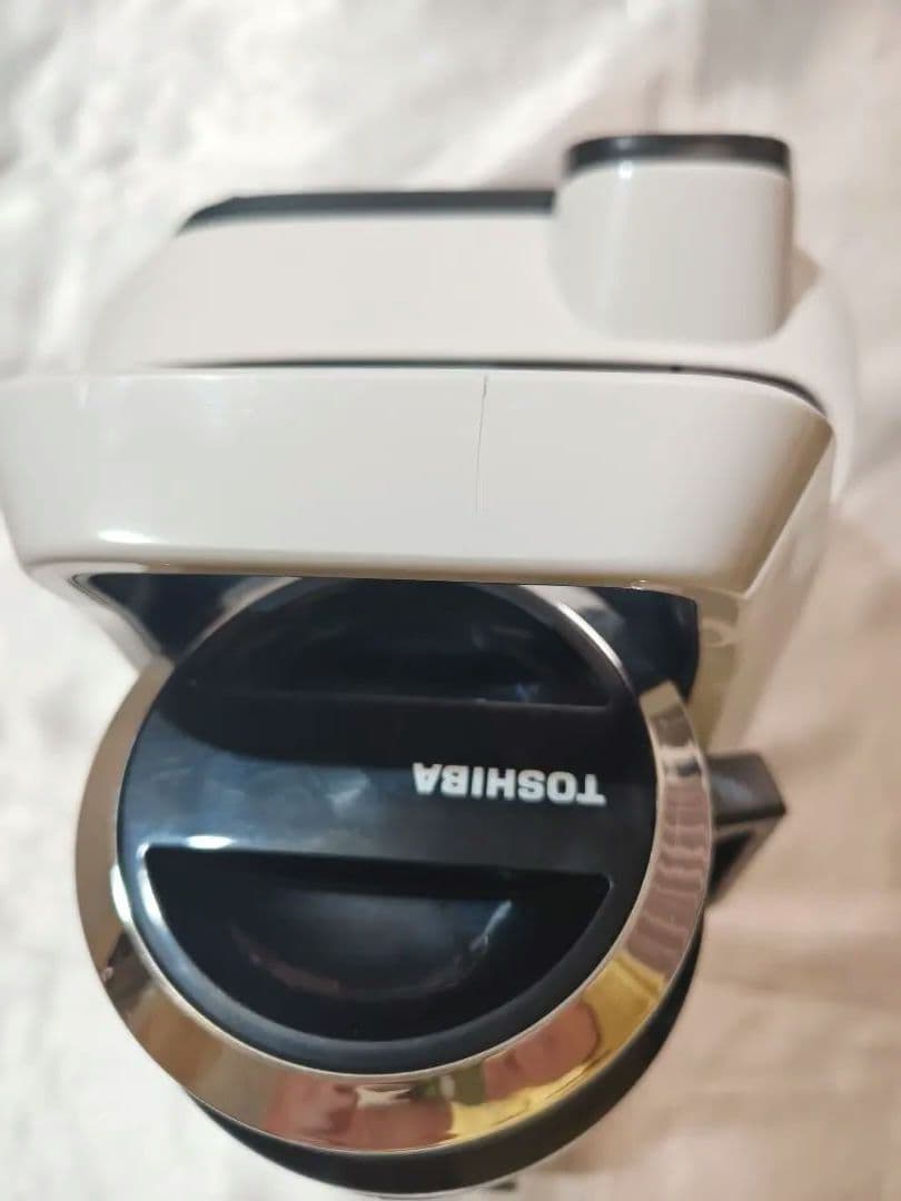 東芝　サイクロン掃除機　トルネオミニ軽量コンパクトVC‐C7A(W)2020年製