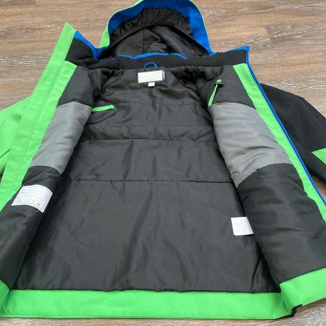 フェニックス 美品　セットアップ　スキーウェア　150 男の子