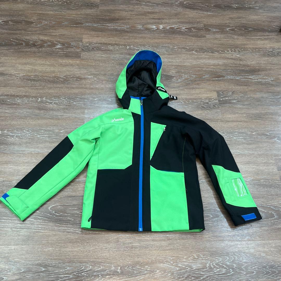 フェニックス 美品　セットアップ　スキーウェア　150 男の子