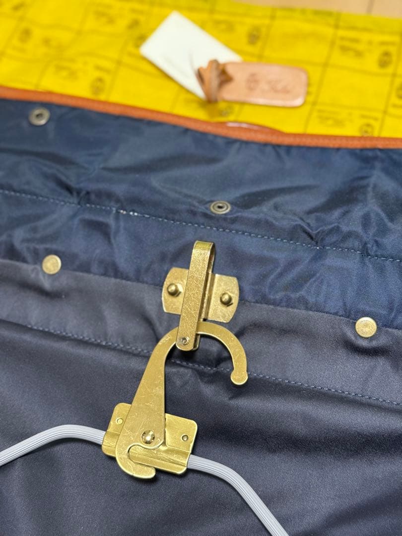 Felisiフェリージ　ガーメントバッグ　NAVY