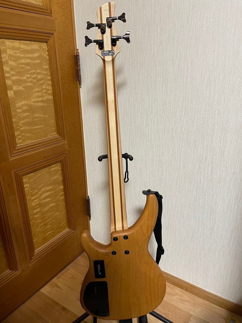 YAMAHA　TRBX604FM エレキベース