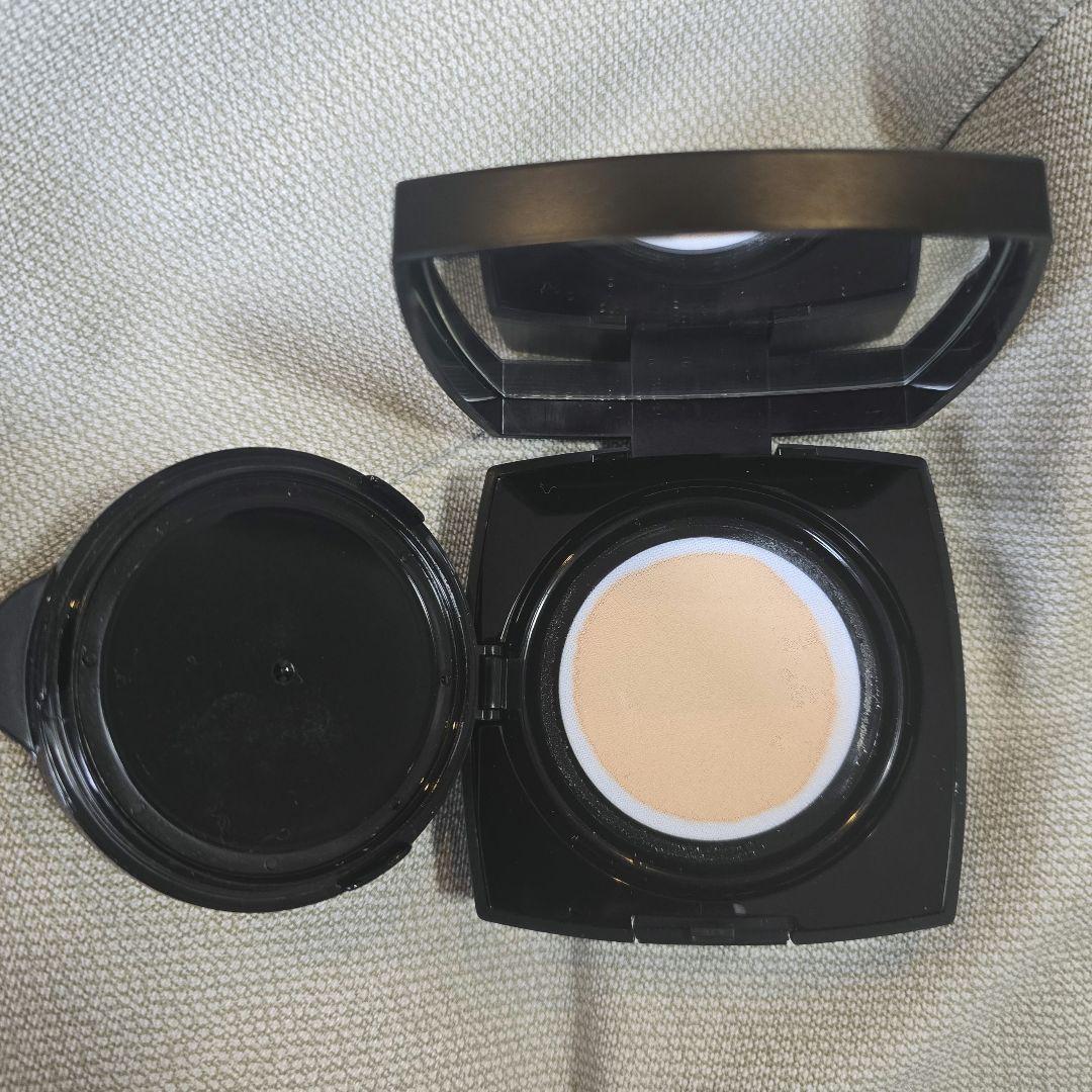 美品　CHANEL ウルトラルタンクッションN B10