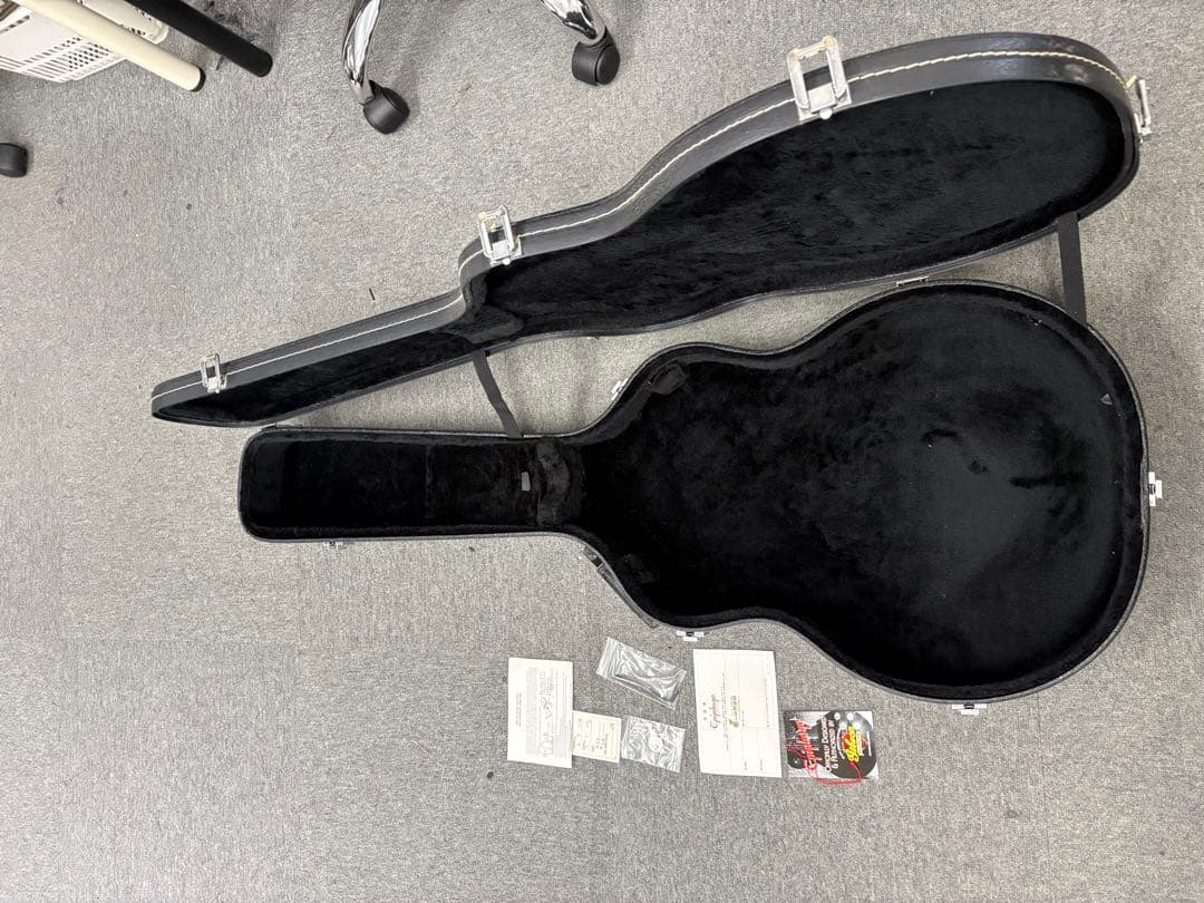 Epiphone DOT 335 エピフォンハードケース付き　セミアコ