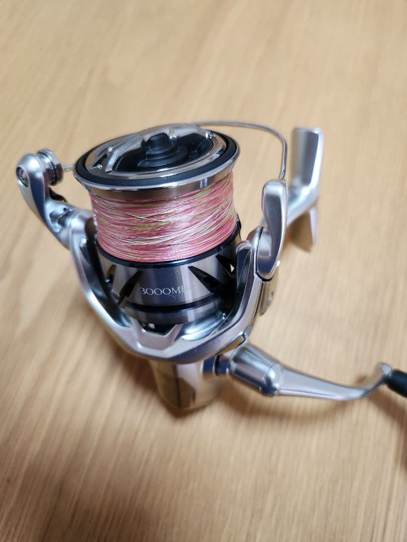 SHIMANO STRADIC 3000MHG スピニングリール