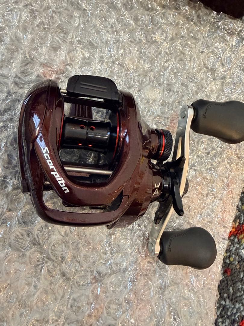週末値下げ　美品SHIMANO Scorpion 201 ベイトリール