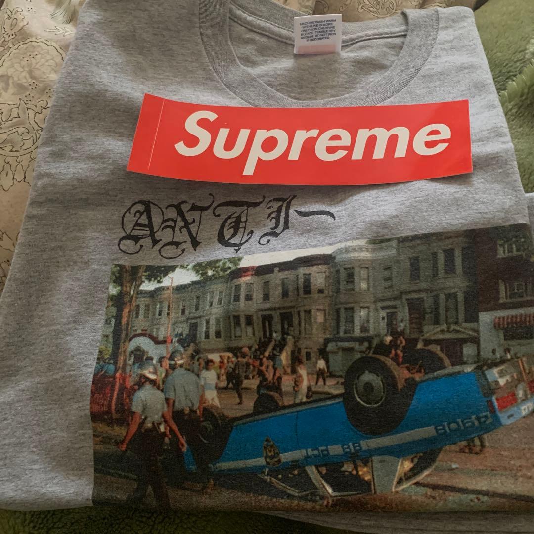 【Kさま専用】Supreme グレー Tシャツ Sサイズ 写真プリント