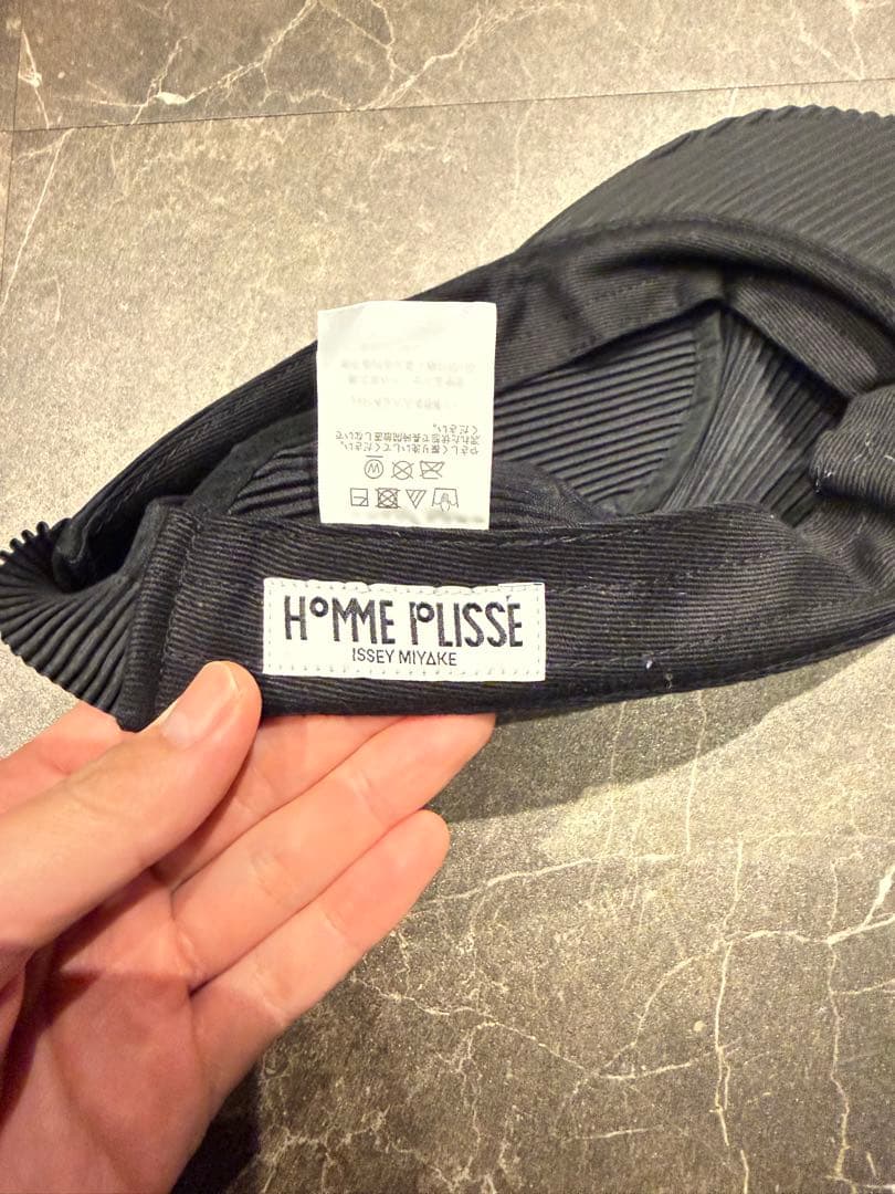 HOMME PLISSE ISSEY MIYAKE ブラックキャップ