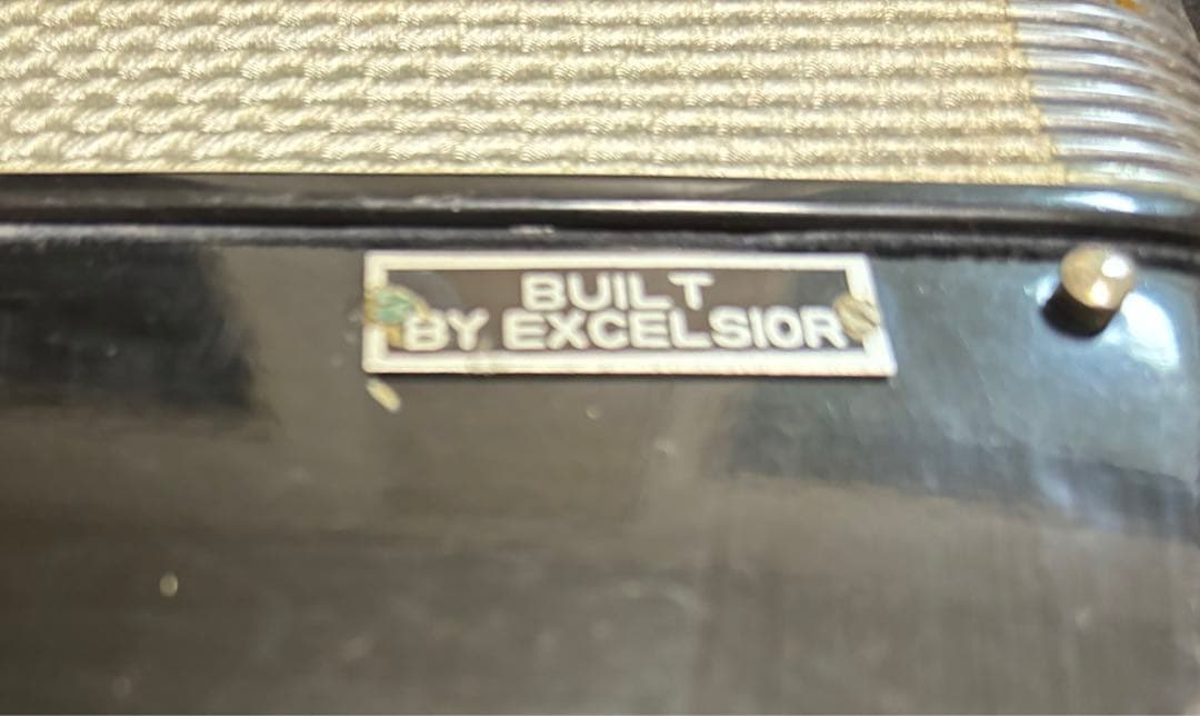(訳あり)EXCELSIOR アコーディオン 41鍵 120ボタン ケース付き