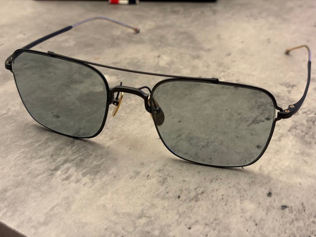 ゴ*ス様 THOM BROWNE DITAサングラスブラックTBS120-A-0
