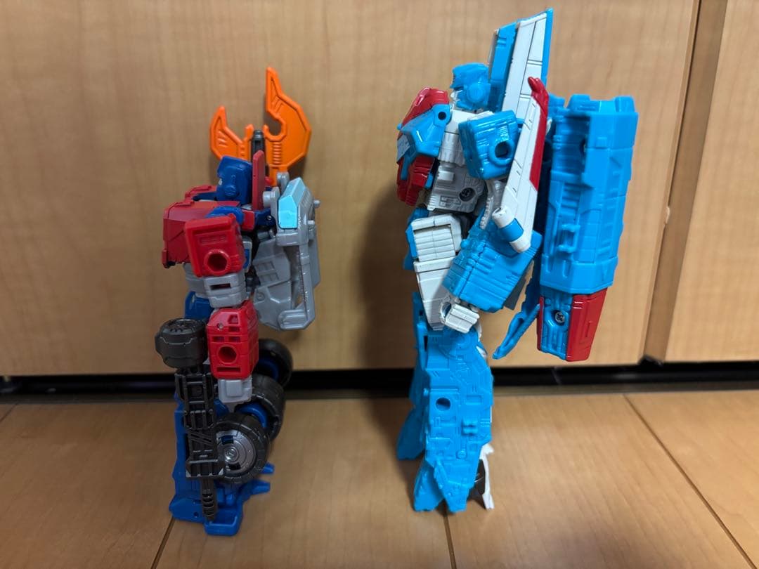 ド*d様 トランスフォーマー レガシー ショックウェーブ オライオンパックス
