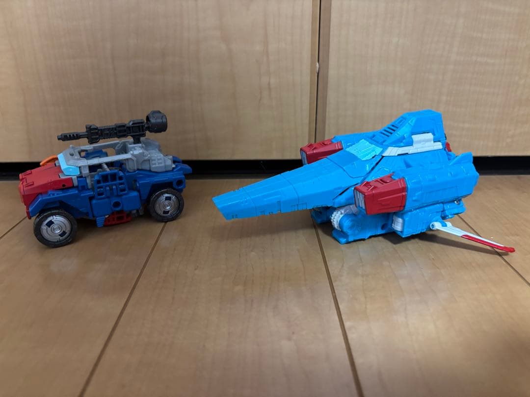ド*d様 トランスフォーマー レガシー ショックウェーブ オライオンパックス