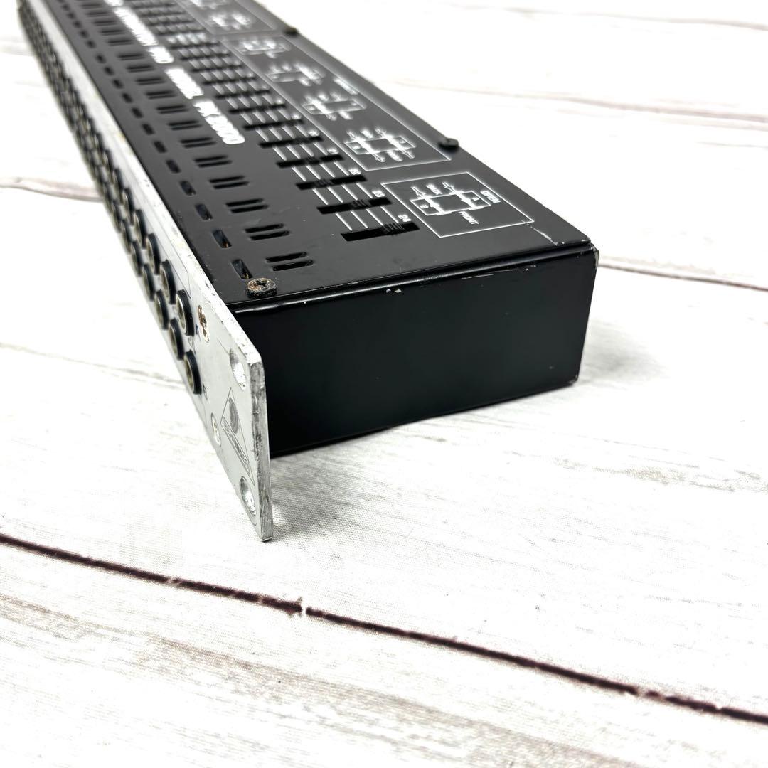 BEHRINGER ULTRAPATCH PRO PX2000 パッチベイ