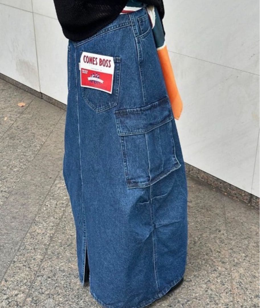 AMERI CONES BOSS BIG POCKET SKIRT 25サイズ