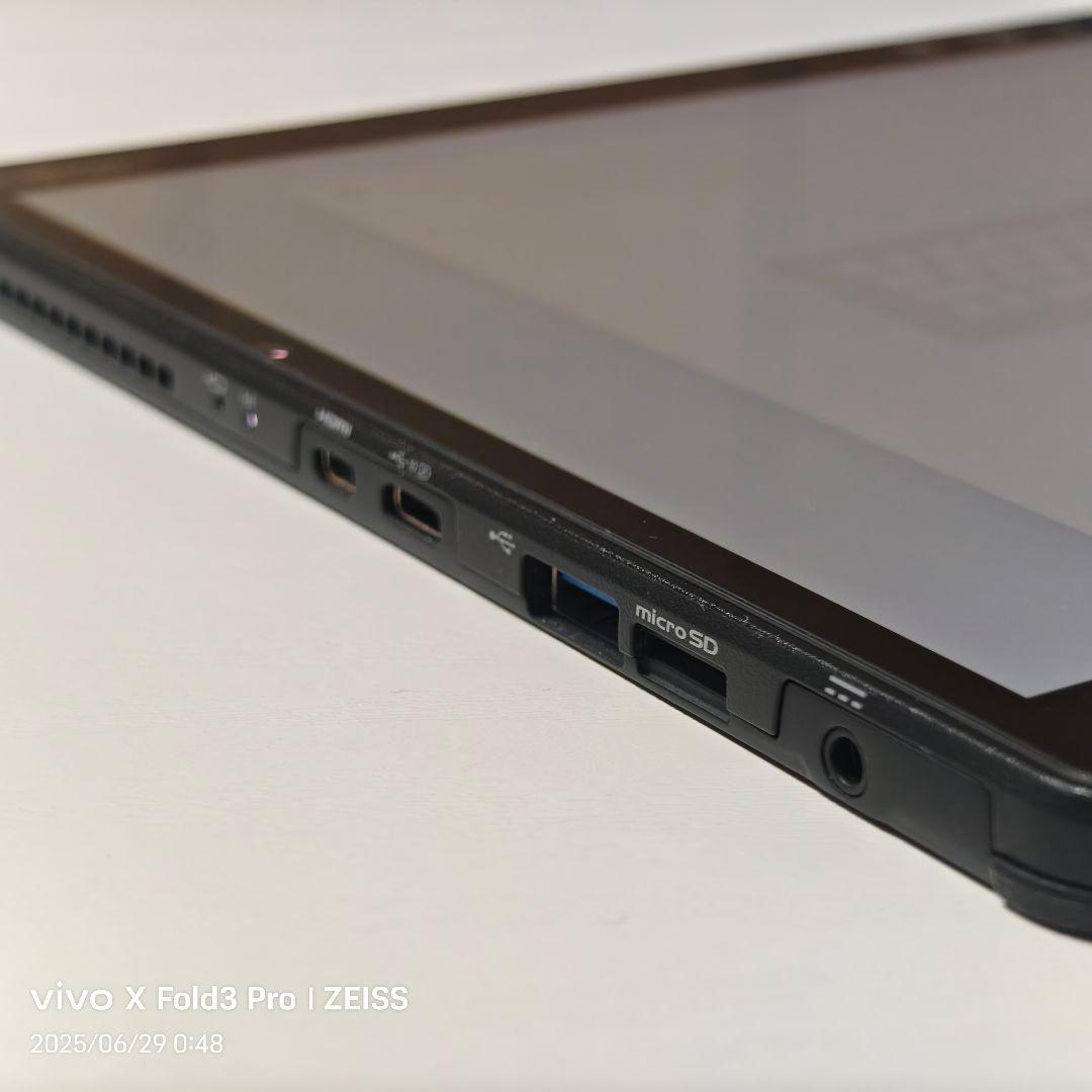 Fujitsu ARROWS Tab Q739/AE 本体