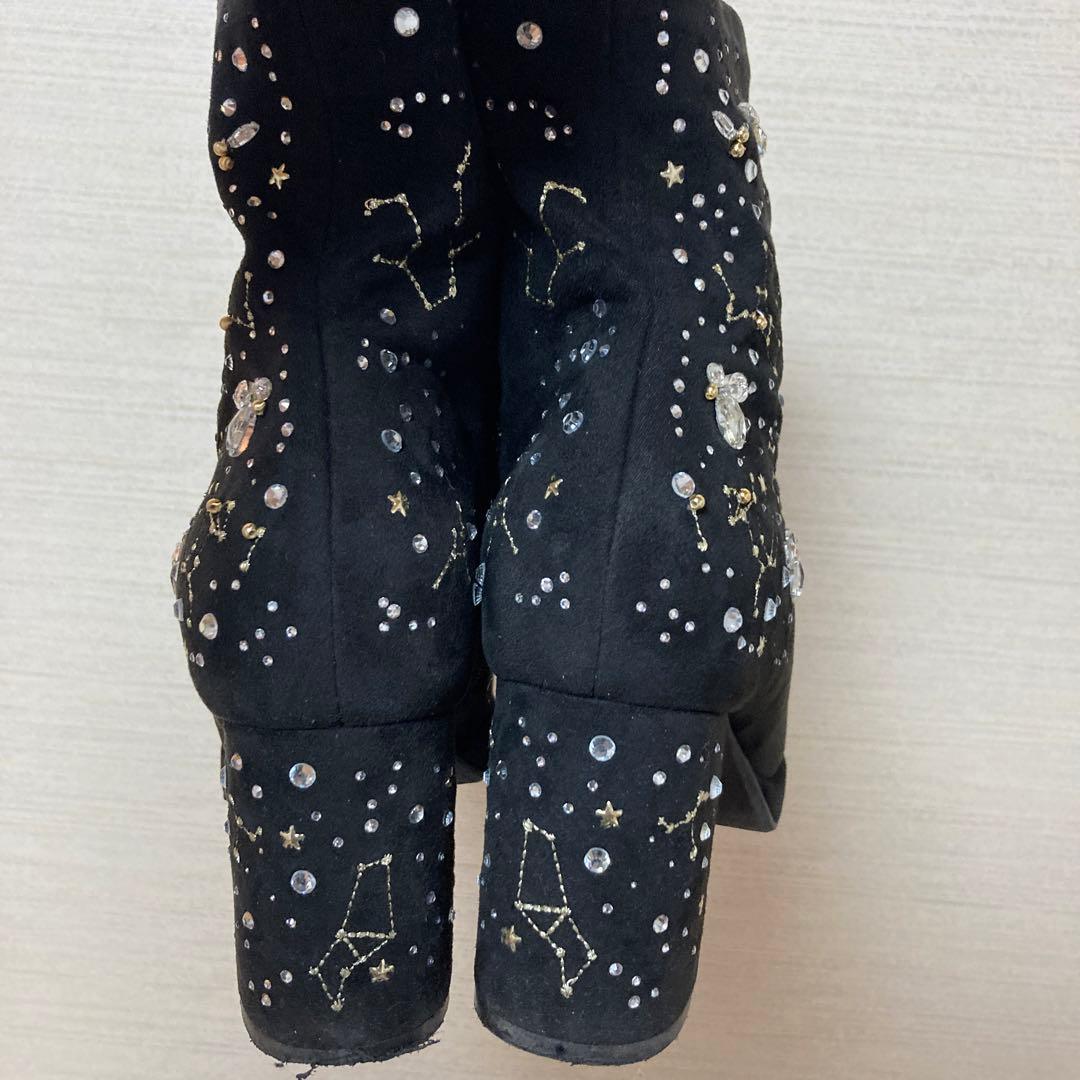 【Holiday Collection】ビジュー×刺繍ショートブーツ　ブラックM