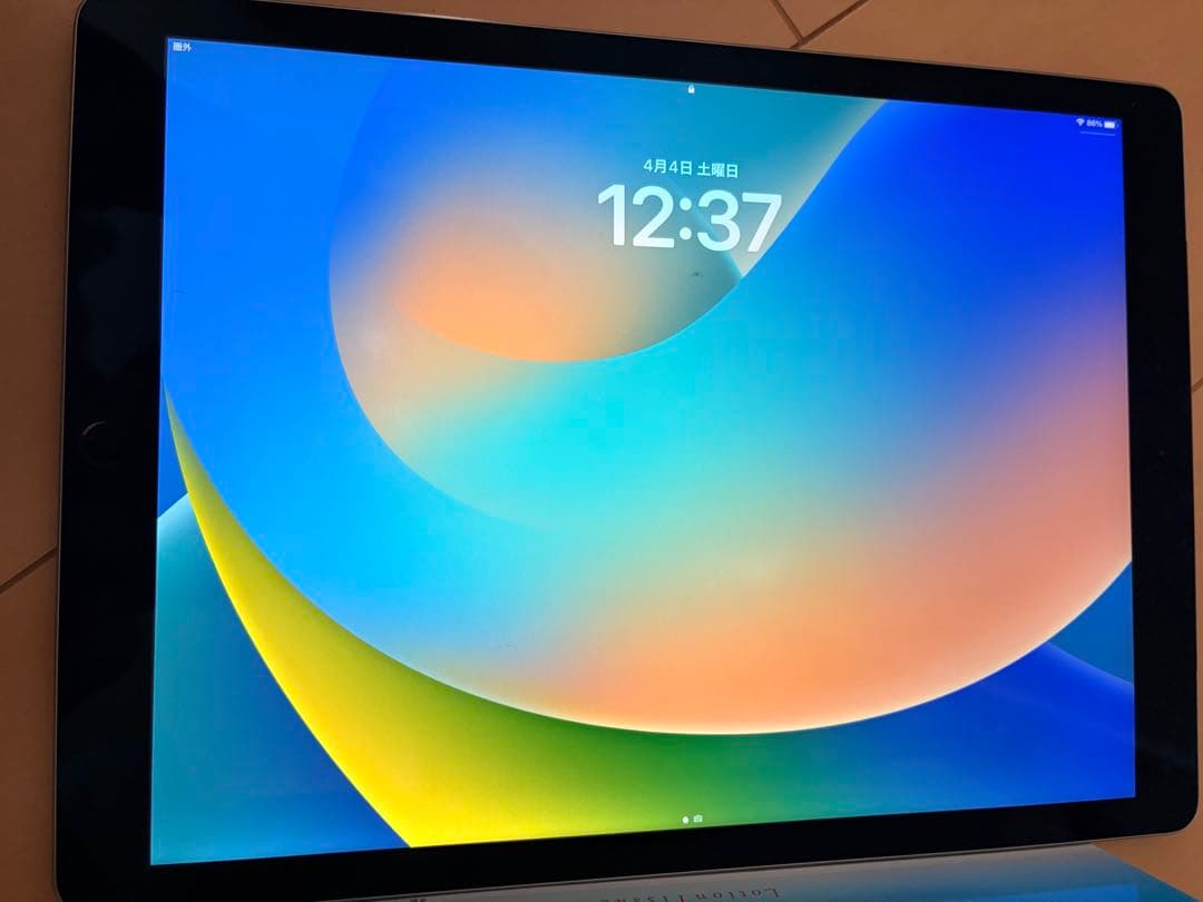 iPad Pro 12.9インチ 大画面 多色