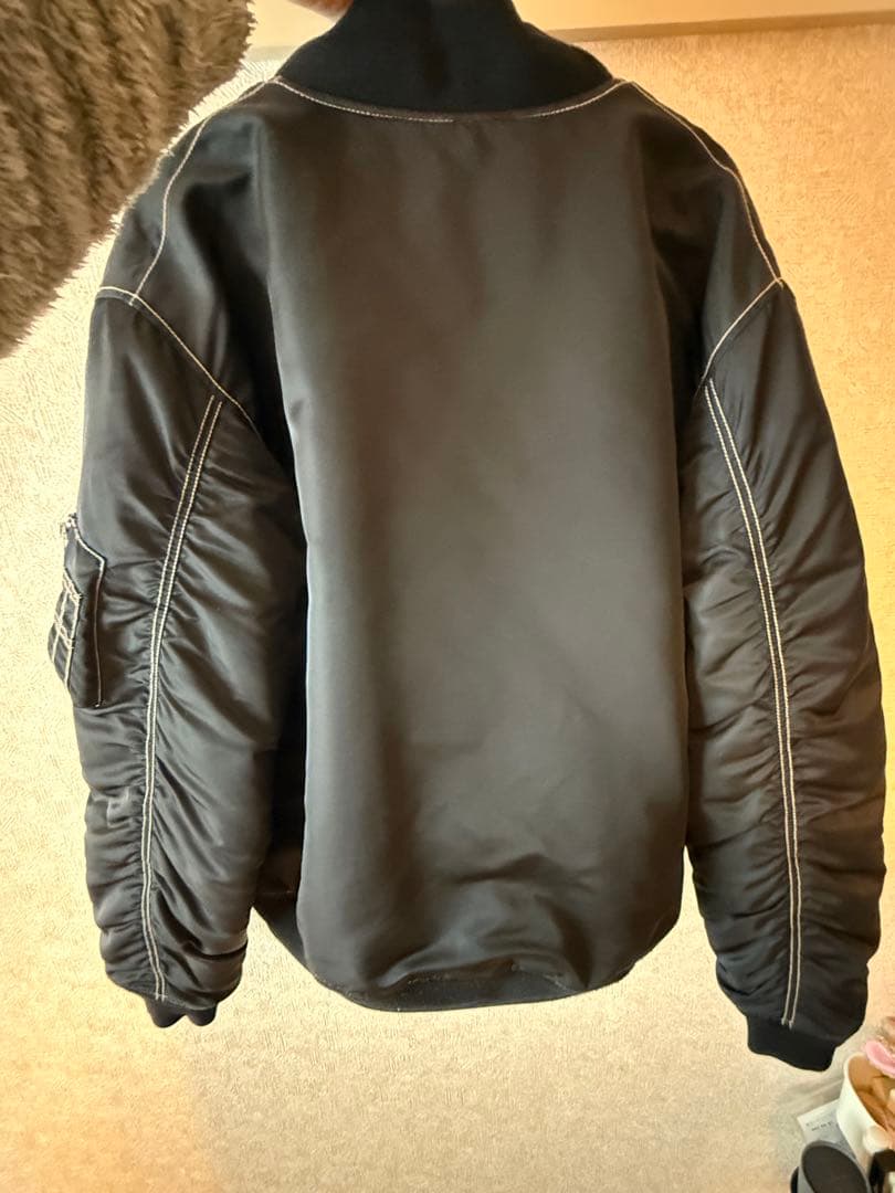 ぷ*ぅ様 Stussy ブラック MA-1ジャケット Lサイズ