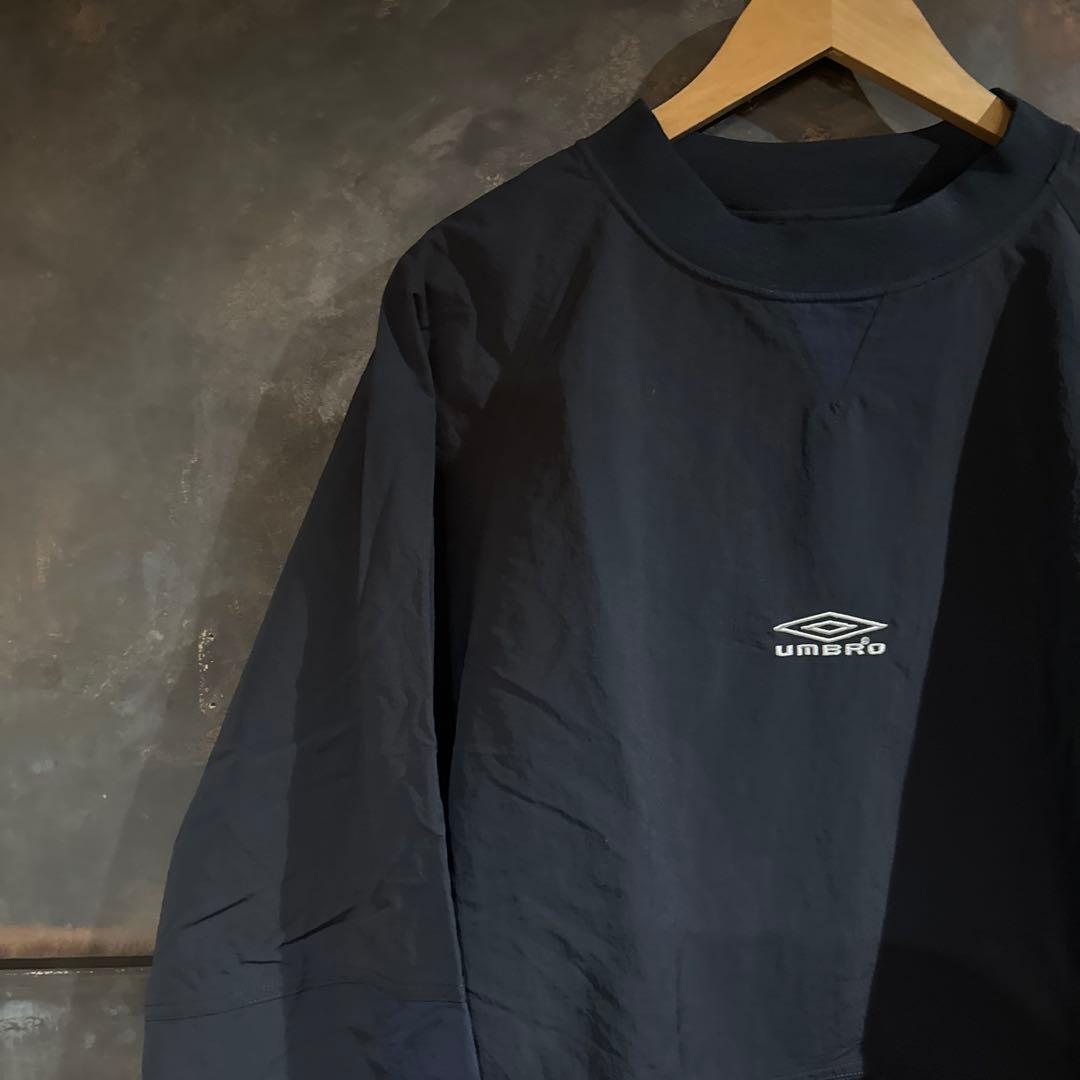 UMBRO JOURNAL STANDARD プルオーバー