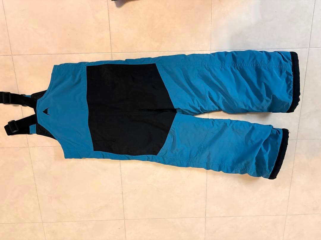 【値下げ中】BURTON キッズ　ボードウェア　3T 4T