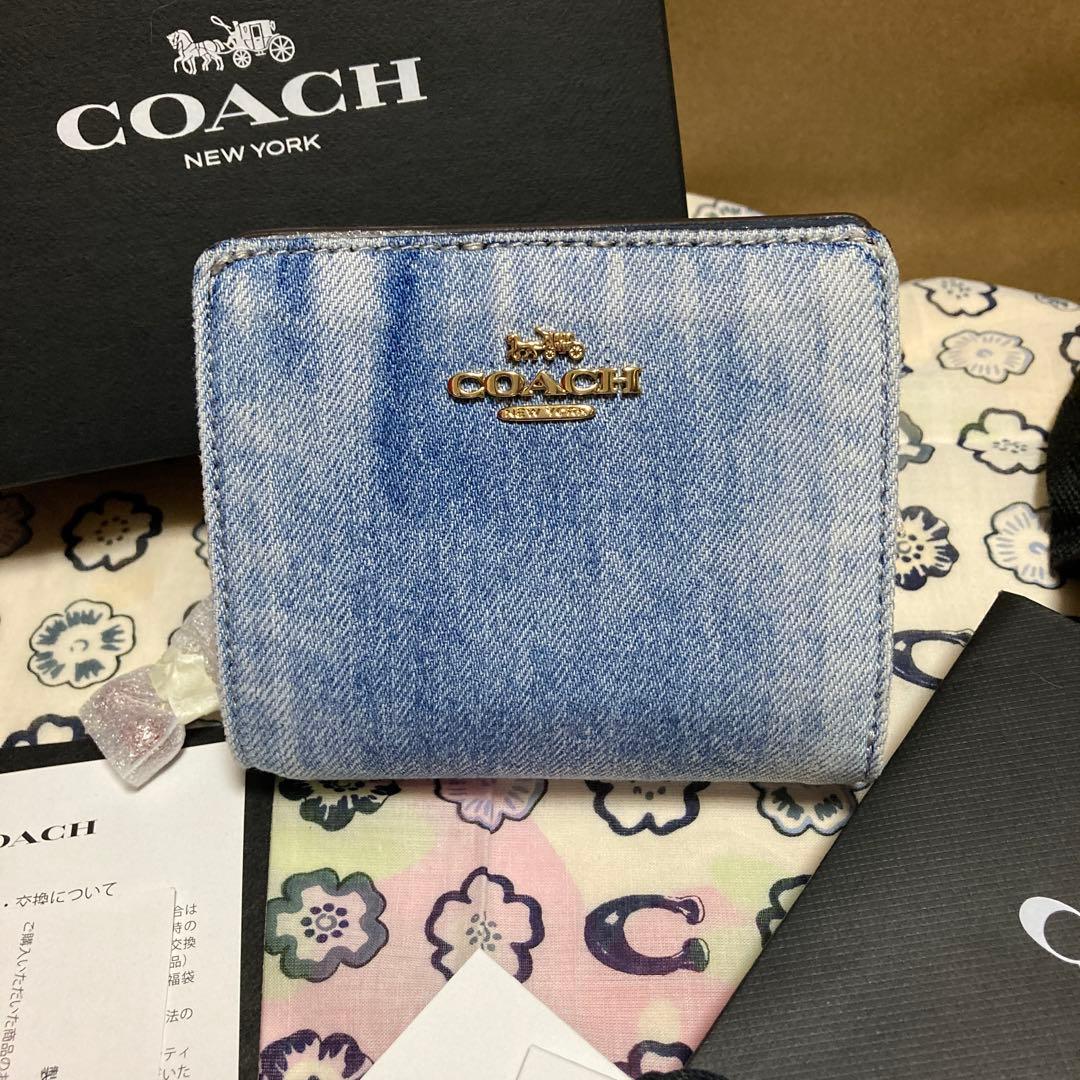 可愛いすぎ☆新品☆COACH☆デニム☆チェリー☆二つ折り財布☆