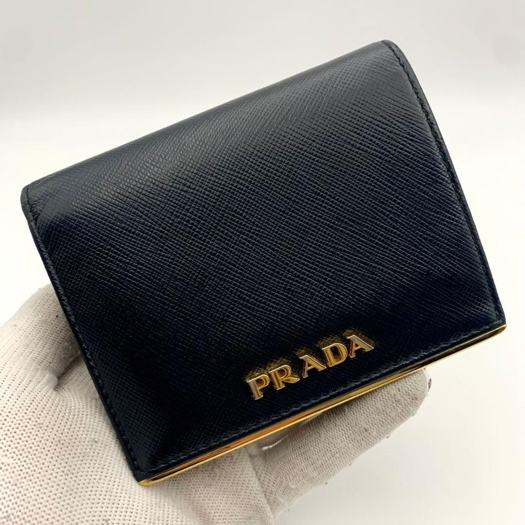鑑定済み 箱付き プラダ 財布 サフィアーノ 二つ折り コンパクト 金具 黒