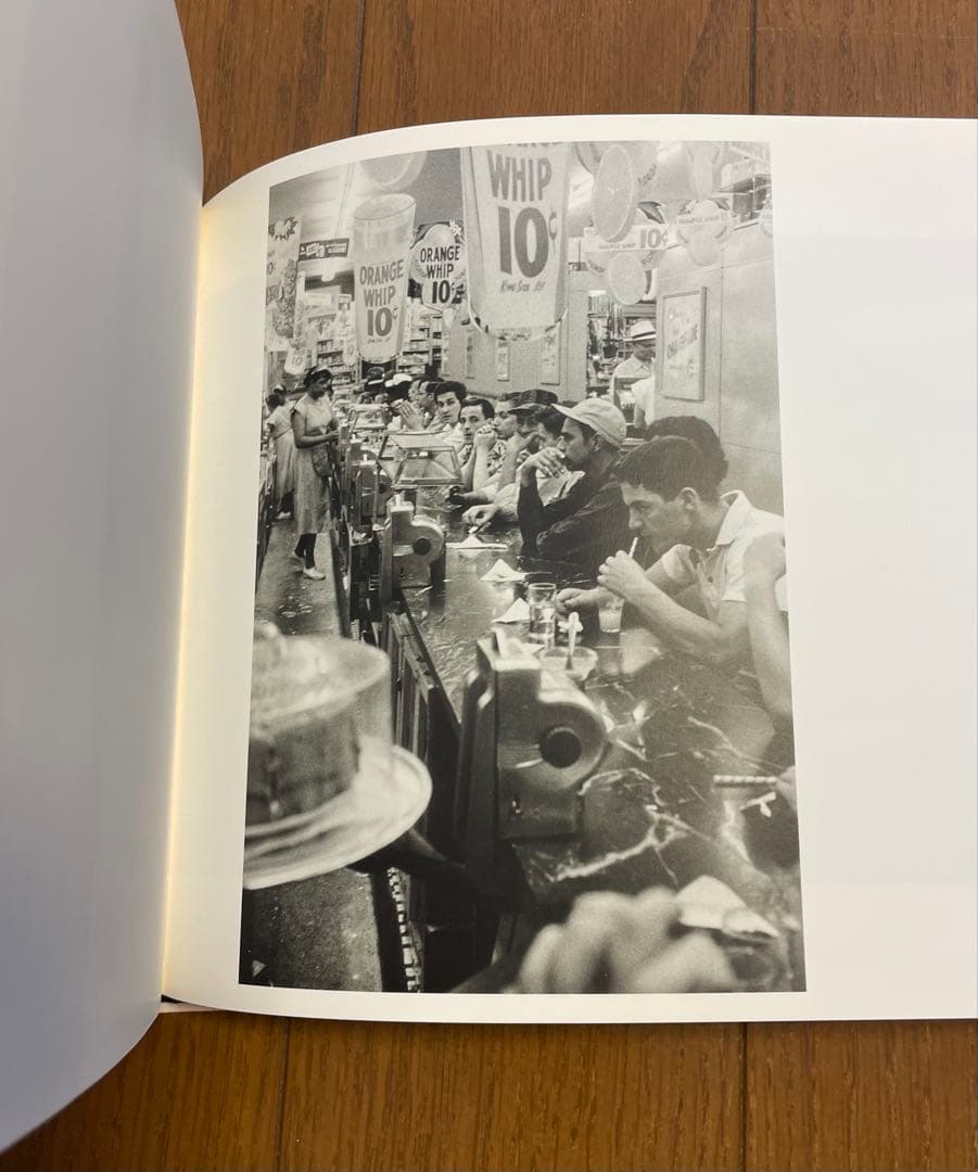 英文THE AMERICANS Robert Frank 写真集50周年記念版