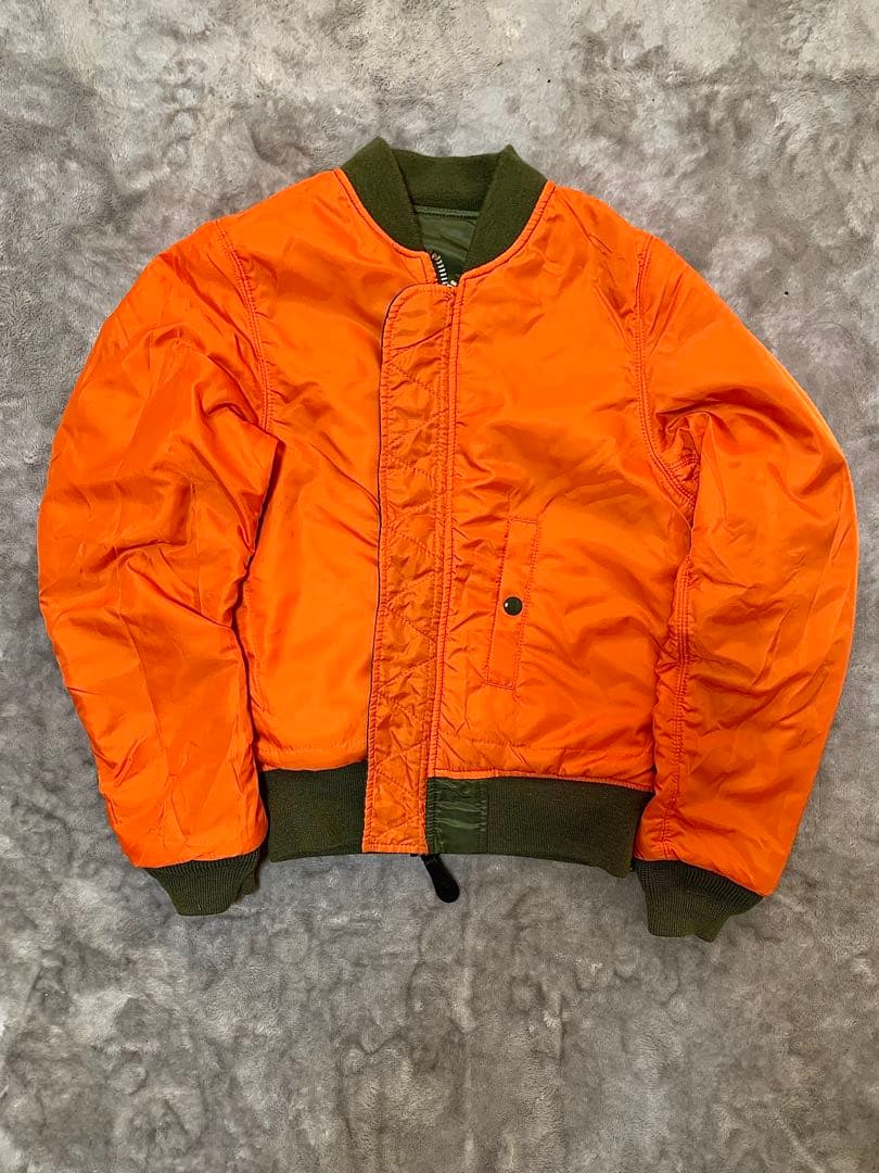 Alpha Industries MA-1 オリーブグリーン