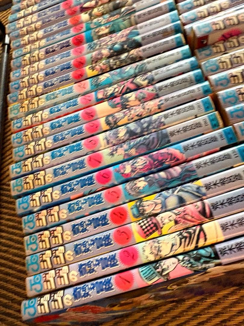 ジョジョの奇妙な冒険　1〜5部セット（1巻〜63巻）　41巻抜けあり