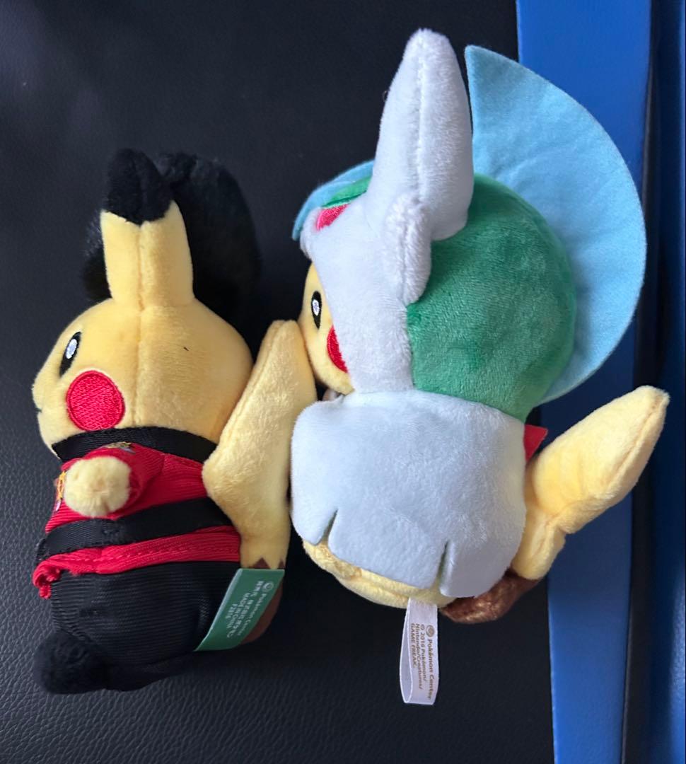 ポンチョピカチュウ&イギリスピカチュウ2体セット値下げ交渉可能