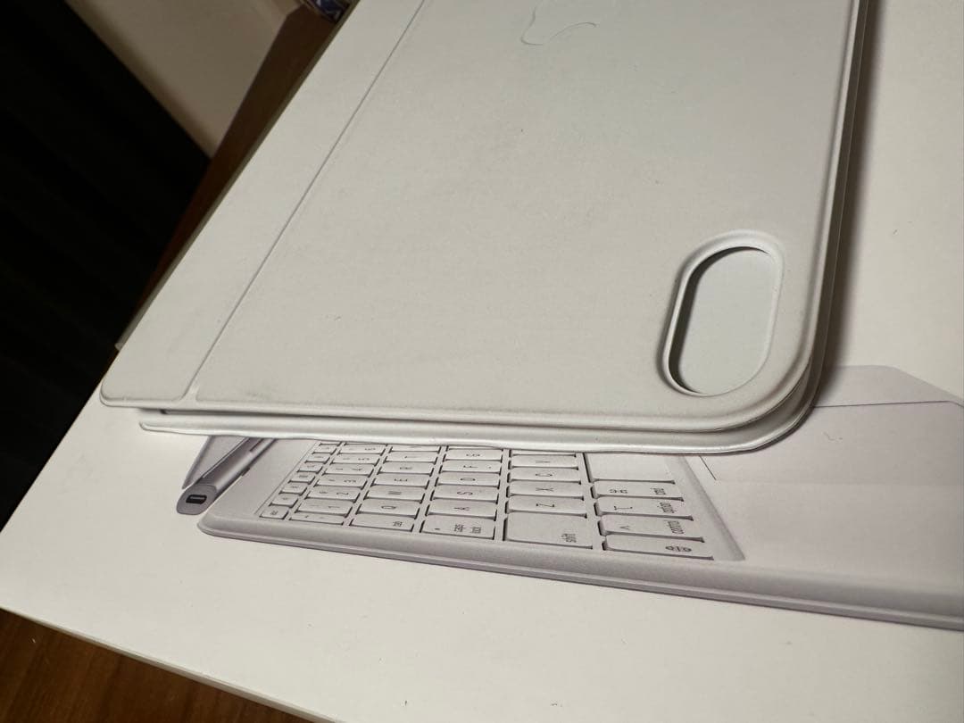も*も様 APPLE Magic Keyboard iPad air 11インチ