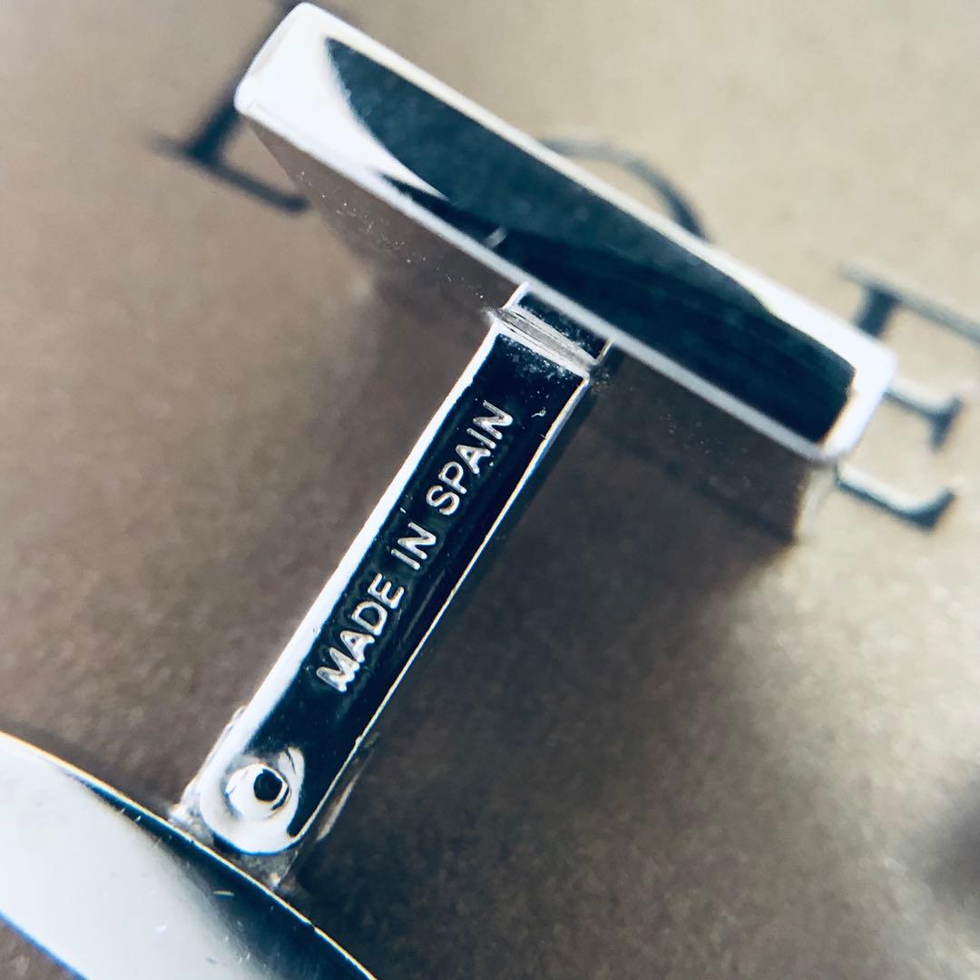 LOEWE ロエベ アナグラム スクエア カフス F252070