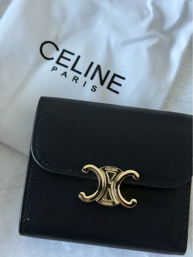 CELINE トリオンフ 三つ折り財布 ブラック