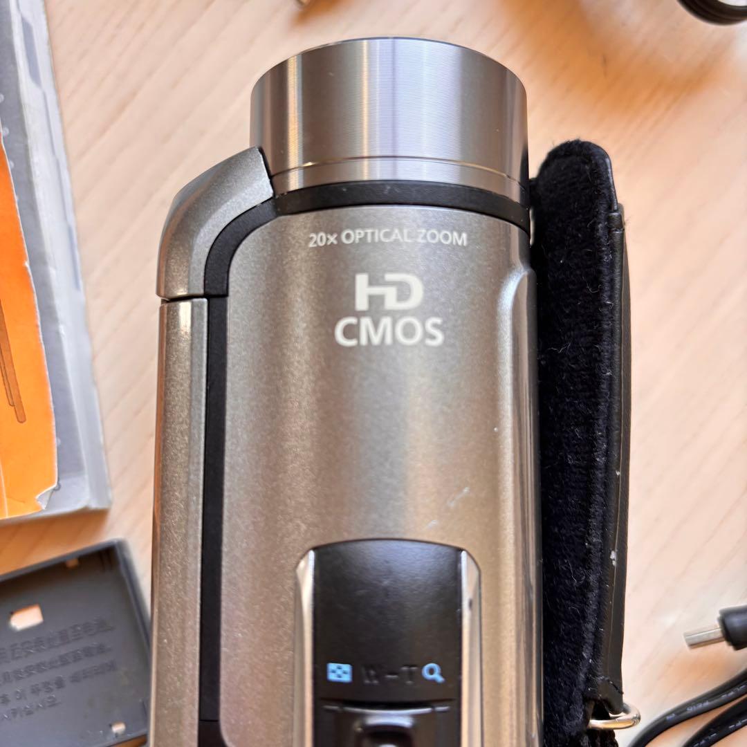 【週末SALE】Canon デジタル ビデオカメラ iVIS HFR10 ズーム